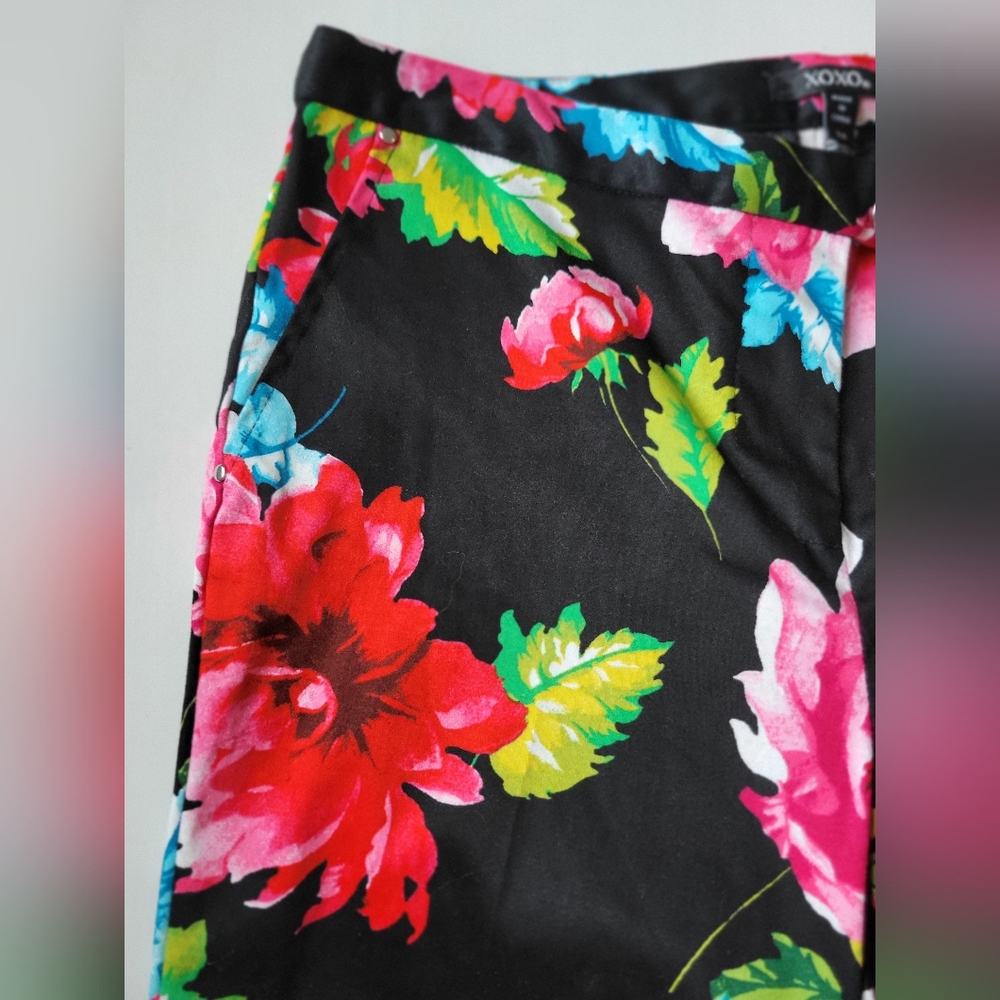 XOXO Floral Pants, Size 5/6 - Picture 3 of 14